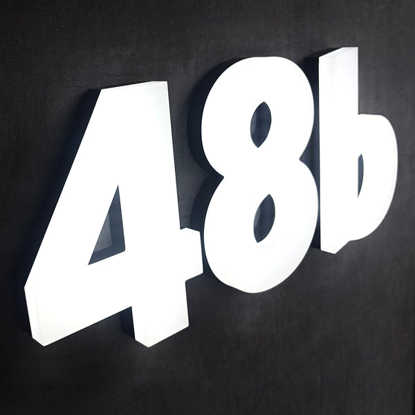 Beispiel der Kollektion Valencia mit der Hausnummer 48b aus seitlicher Perspektive.